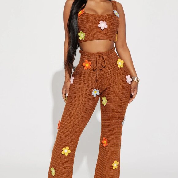 Floral Fields Crochet Pant Set - Mocha - Picture 2 of 5